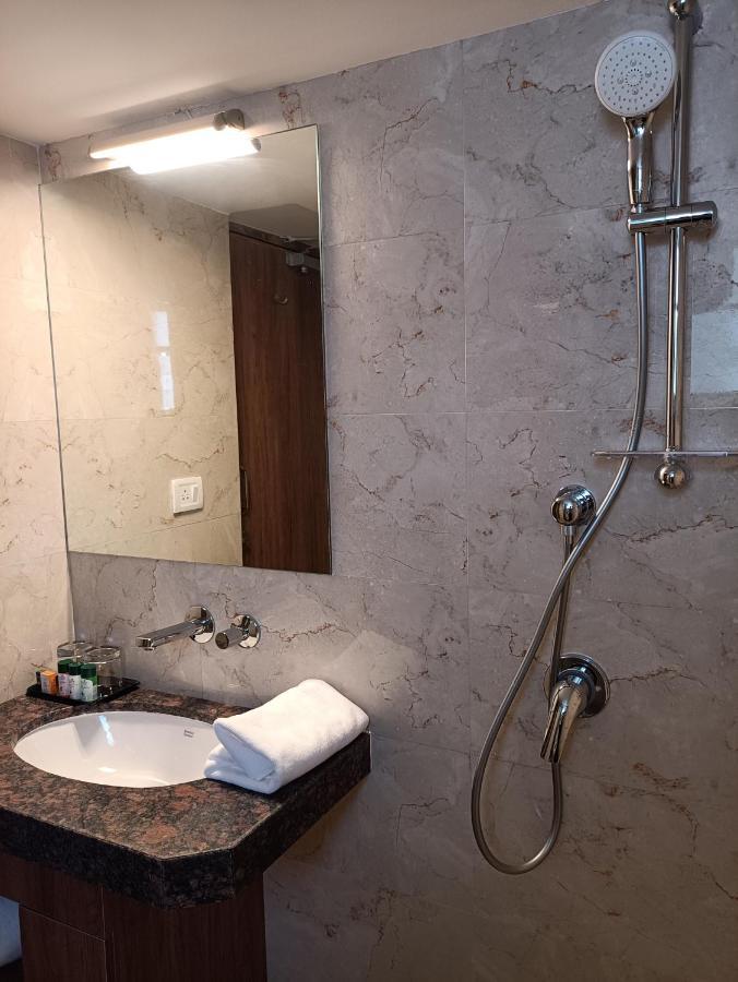 The Beacon Hotel فَدودارا المظهر الخارجي الصورة